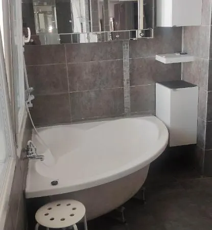 10mn Avignon, Orange, Bagnols Sur Cèze * Roquemaure (Gard)