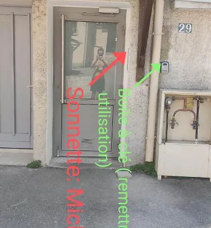 Seul En Supplement Ou Dortoir Mixte * Roquemaure (Gard)