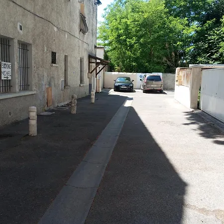 Séjour chez l'habitant 10mn Avignon, Orange, Bagnols Sur Cèze *
