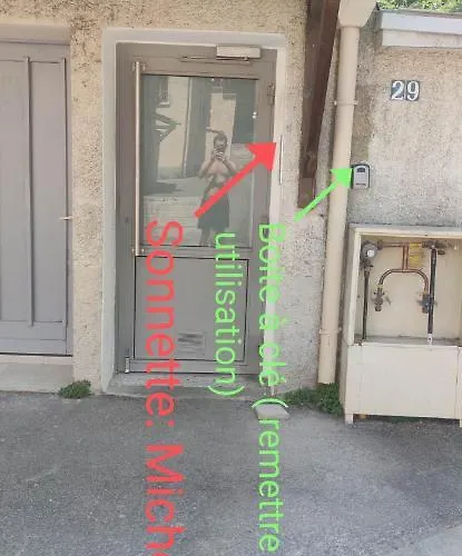 Seul En Supplement Ou Dortoir Mixte * Roquemaure (Gard)